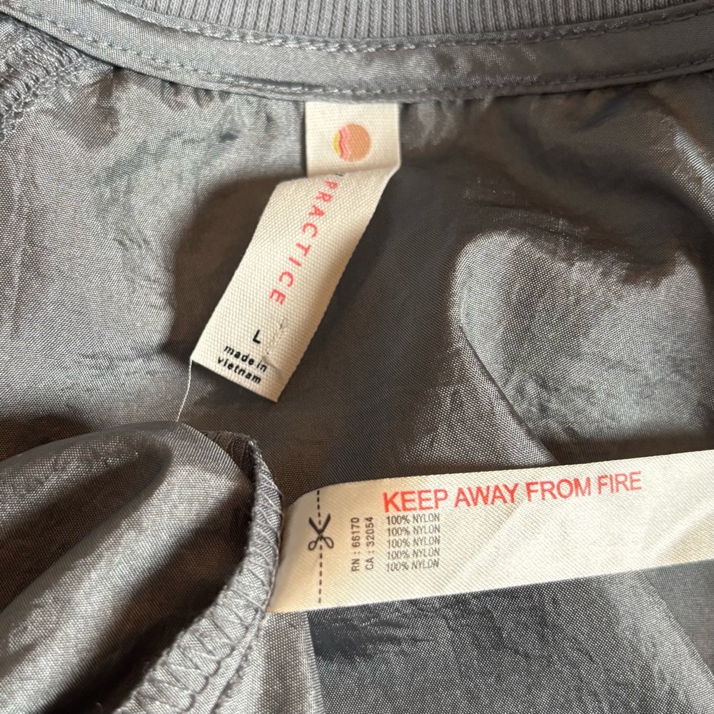 Daily Practice Lightweight Drawstring Jacket Pock… - image 7